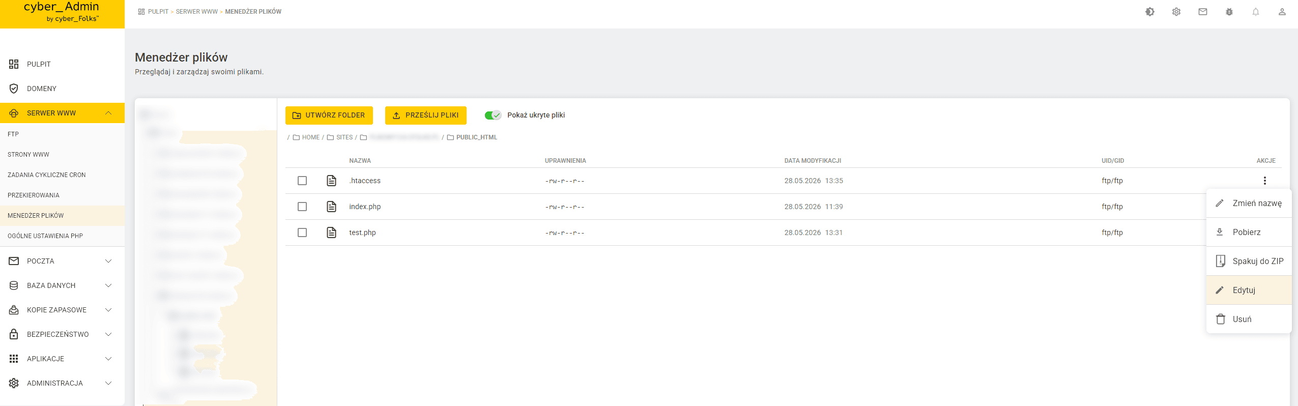 Menedżer plików cyber_Admin z widocznym plikiem .htaccess i otwartym menu kontekstowym
